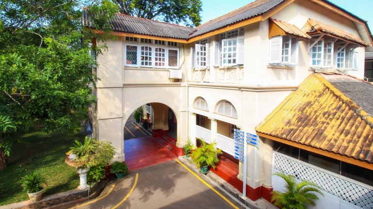 School Image 001